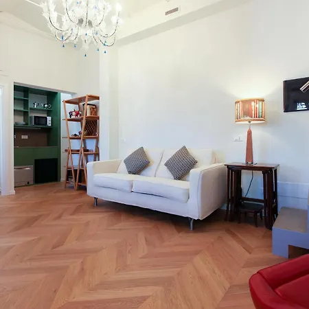 Appartement Design Nel Quadrilatero Della Moda Milaan